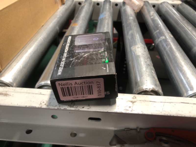 Photo 1 of Wireless in-Ear Monitor System, Pro 2.4G Stereo/Mono Wireless IEM System with Transmitter and Receiver Automatic Pairing, for Studio, Band Rehearsal, Live Performance.