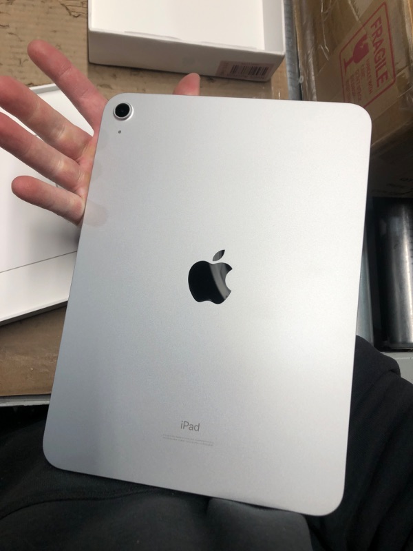 Photo 6 of (POWER TESTED) 
Apple iPad (10th Generation): with A14 Bionic chip, 10.9-inch Liquid Retina Display, 64GB, Wi-Fi 6, 12MP front/12MP Back Camera, Touch ID, All-Day Battery Life – Silver