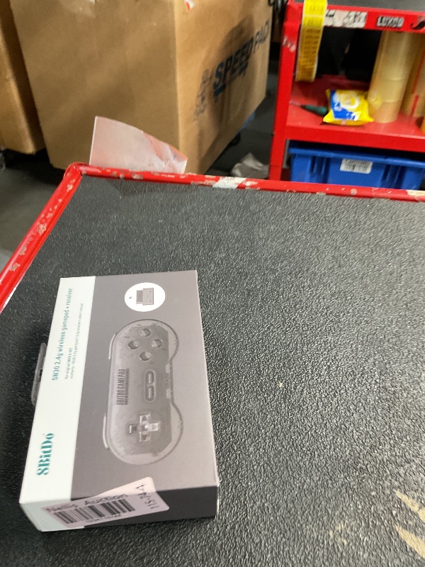 Photo 1 of 8Bitdo Sn30 2.4G Wireless Gamepad for Original SNES/Sfc (Transparent Edition)
