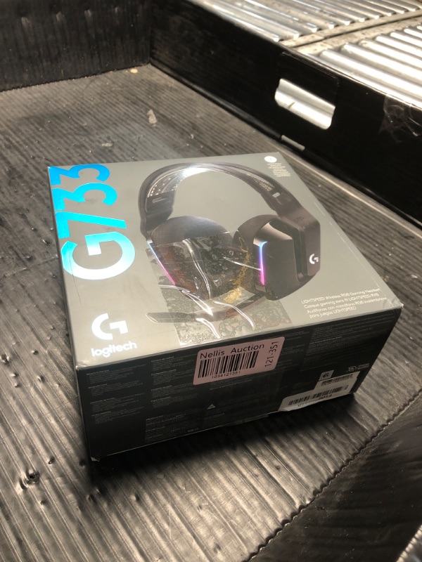 Photo 1 of Logitech G733 Lightspeed Wireless Gaming Headset with Suspension Headband, Lightsync RGB, Blue VO!CE mic technology and PRO-G audio drivers - Black