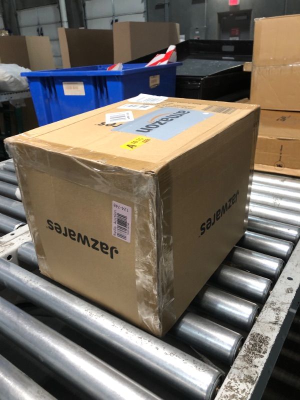 Photo 1 of Dell S3221QS 32 Inch Curved 4K UHD (3840 x 2160), VA Ultra-Thin Bezel Monitor, 60Hz, 4MS Response Time, 90% DCI-P3, 99% sRGB, AMD FreeSync, HDMI, DisplayPort, Built in Speakers, VESA Certified, Silver