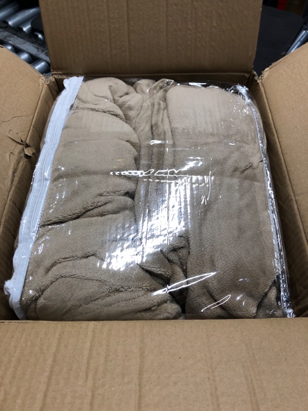 Photo 2 of ***(PARTS ONLY/ MAJOR DAMAGE/ NO RETURNS OR REFUNDS)***
True North by Sleep Philosophy Fleece Sheet Set Queen, Solid Color, Warm & Plush Sheets Soft Fleece Bedding Queen Size Sheets, Fitted Pocket Fits Up to 16" Mattress, Soloft, Queen Taupe 4 Piece