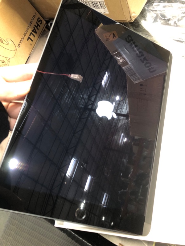 Photo 5 of ****USED BUT LOOKS NEW***

Apple iPad (9th Generation): with A13 Bionic chip