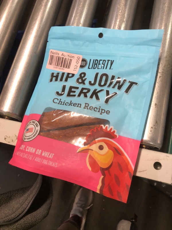 Photo 1 of ***NON REFUNDABLE***Buckley Bixbi - Jerky Hip & Joint Chicken - Case of 6-5 OZ (EXP 4/17/26) 