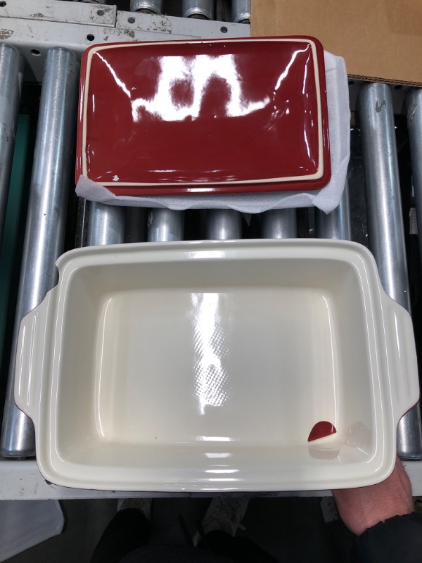 Photo 2 of (DAMAGED) LOVECASA Nonstick Casserole Dish with Lid, 4.5 Quart Lasagna Pan Deep, 9x13 Ceramic Baking Dish for Dinner, Banquet, and Party, Gradient Red