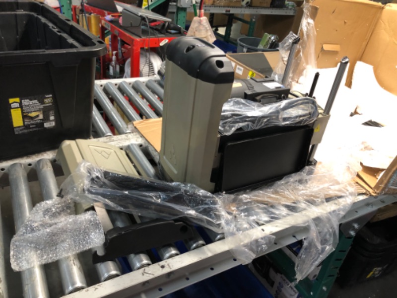 Photo 10 of ***NONREFUNDABLE - MAJOR DAMAGE - FOR PARTS ONLY - SEE COMMENTS***
Delta 15 Amp 13 in. Portable Thickness Planer, 120V, 15 Amps, 60 Hz