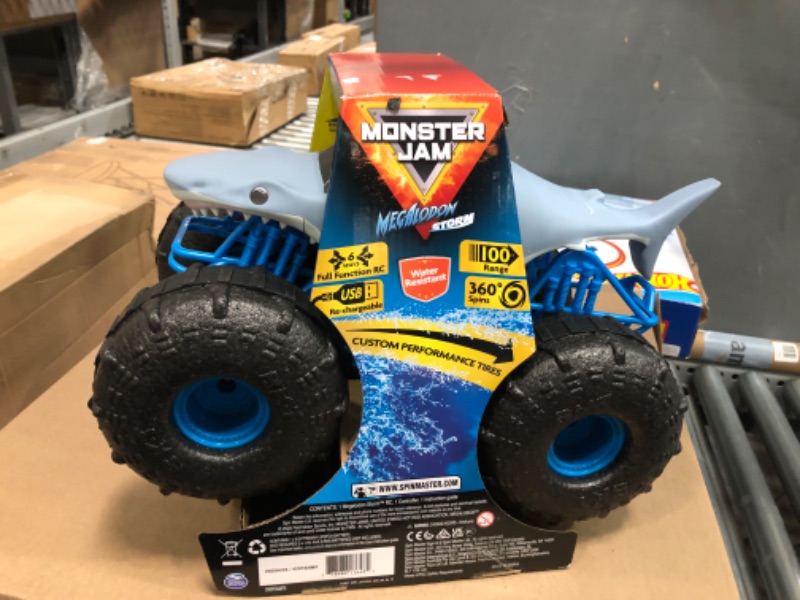 Photo 1 of Monster Jam, Official Megalodon Storm All-Terrain Remote Control Monster Truck for Boys and Girls, 1:15 Scale, Kids Toys for Ages 4-6+1034204871
LPNPMDN1673035