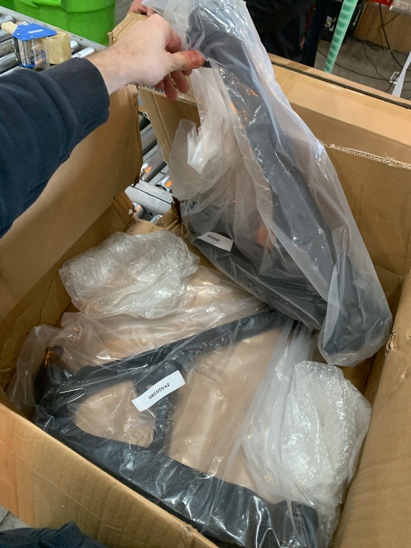 Photo 1 of ASTARPRO - 2pc Front Lower Control Arms w/Ball Joints Replacement for 4WD Chevy GMC Silverado Sierra Yukon XL Avalanche 1500 Express Savana 2500 Tahoe Cadillac Escalade EXT ESV