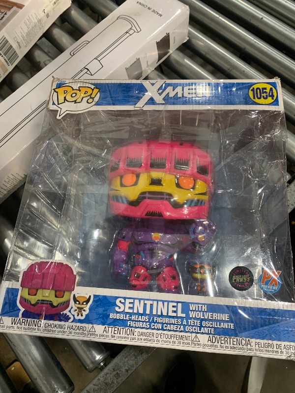 Photo 2 of **outside box is damaged** Funko Pop! Jumbo: X-Men Sentinel with Wolverine Previews Exclusive Vinyl Figure