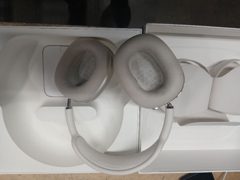 Photo 1 of Apple AirPods Max Wireless Over-Ear Headphones, Pro-Level Active Noise Cancellation, Transparency Mode, Personalized Spatial Audio, USB-C Charging, Bluetooth Headphones for iPhone - Starlight