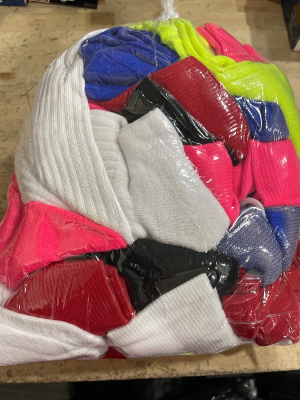 Photo 2 of **SOLD AS IS/NO REFUNDS*** Bulk sport socks 