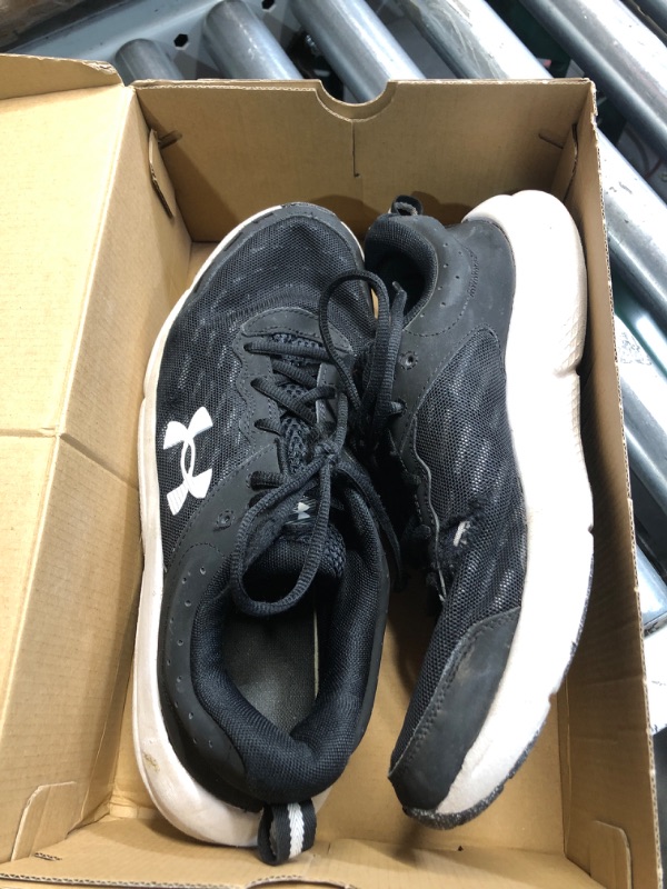 Photo 1 of ***(USED/MINOR DAMAGE/ SEE NOTES)***
Under Armour Men's Charged Assert 10, (001) Black/Black/White, 9.5, US