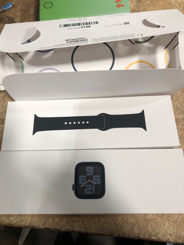 Photo 2 of ***FACTORY SEALED*** Apple Watch SE (2nd Gen) [GPS 44mm] Smartwatch with Midnight Aluminium Case with Midnight Sport Band S/M. Fitness and Sleep Trackers, Crash Detection, Heart Rate Monitor, Retina Display