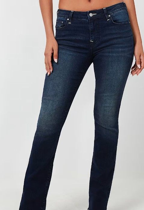 Photo 1 of (BAGGED) TRUE RELIGION BILLIE MID RISE STRAIGHT JEAN 32
