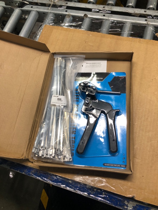 Photo 3 of ****used****Sinlon Stainless Steel Cable Tie Gun, Special Tool For Fastening And Cutting Metal Cable Ties, With 150pcs 11.8in Uv Resistant Stainless Steel Cable Ties For Fence Exhaust Pipe Outdoor.