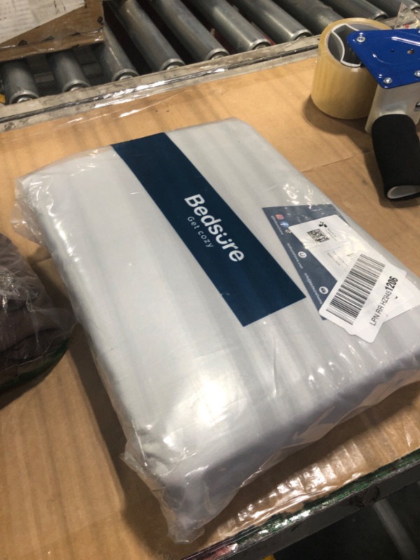 Photo 1 of ***USED***Bedsure Duvet Cover King Size - Soft Prewashed King Duvet Cover Set
