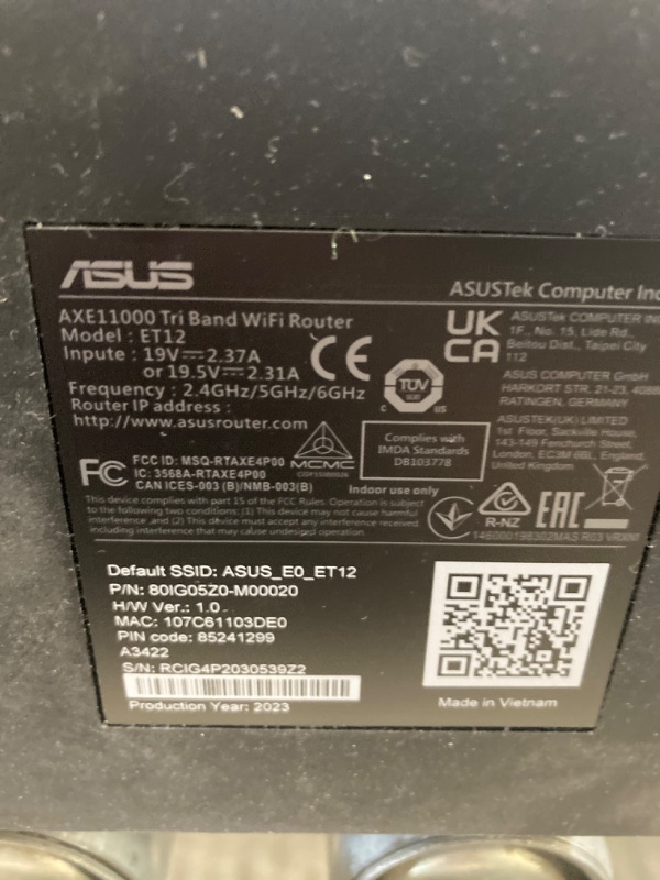 Photo 1 of ***Used, but in good condition and functional*** ASUS ZenWiFi Pro ET12 AXE11000 Tri-Band WiFi 6E Mesh System (2 pack), Coverage up to 6000 sq ft, Subscription-free Network Security, Advanced Parental Controls, Instant Guard, VPN, Dual 2.5G Ports