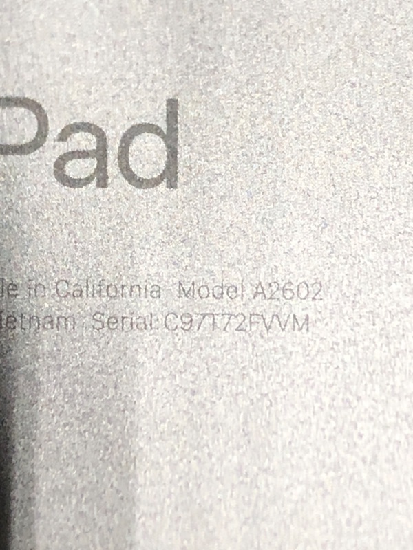 Photo 3 of ***used but in good condition***Apple iPad (9th Generation): with A13 Bionic chip, 10.2-inch Retina Display, 64GB, Wi-Fi, 12MP front/8MP Back Camera, Touch ID, All-Day Battery Life – Space Gray
