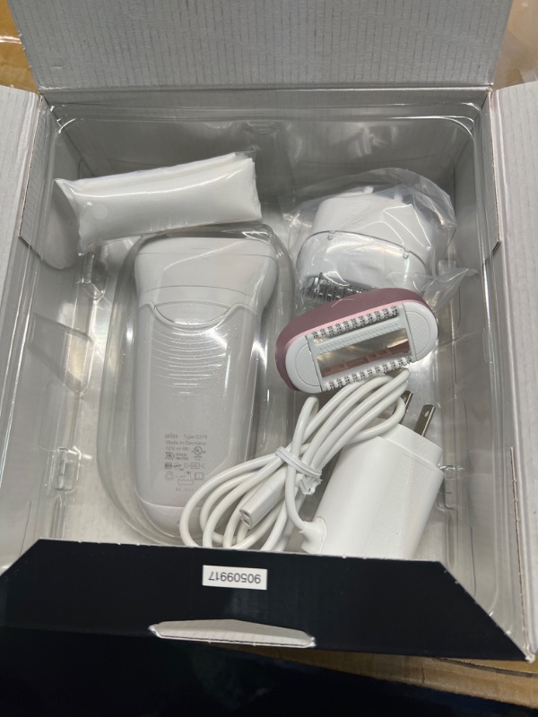 Photo 4 of ***USED***Braun Epilator Silk-épil 9 9-720, Hair Removal Device, Epilator for Women, Wet/Dry, Waterproof, 3-in-1 Epilate, Shave, or Trim, Salon-Like Smooth Skin, Womens Shaver & Trimmer, Cordless, Rechargeable