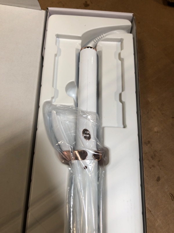 Photo 1 of ***USED***T3 SinglePass Curl X 1.25" Extra-Long Barrel Curling Iron with 9 Heat Settings and Ceramic Barrel for Fast Styling and Lasting Curls and Waves on All Hair Types