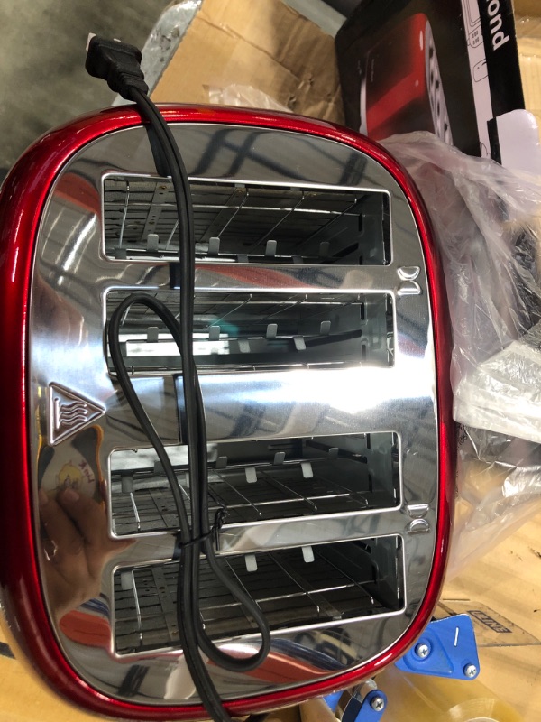 Photo 3 of ***LIKE NEW***
4 Slice Toaster Roter Mond Retro Stainless Steel Toasters with Bagel Defrost Cancel Function, 6 Browning Settings, Extre Wide Slot, Red