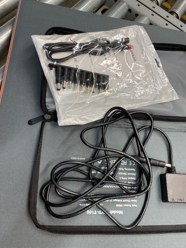 Photo 1 of 100W Portable Solar Panel