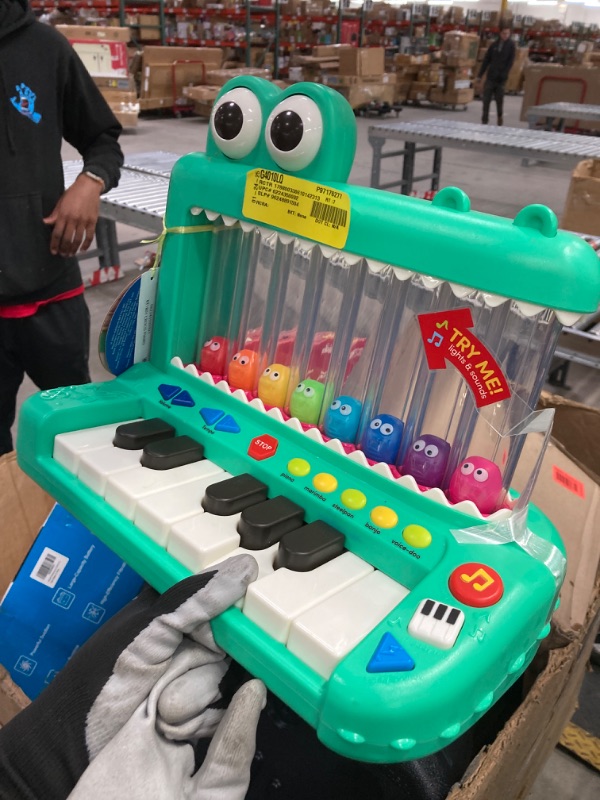 Photo 2 of ****DOES NOT WORK****Battat Croco Pop PianoToyKeyboard with Songs Sounds Lights,Baby and Toddler Toys
