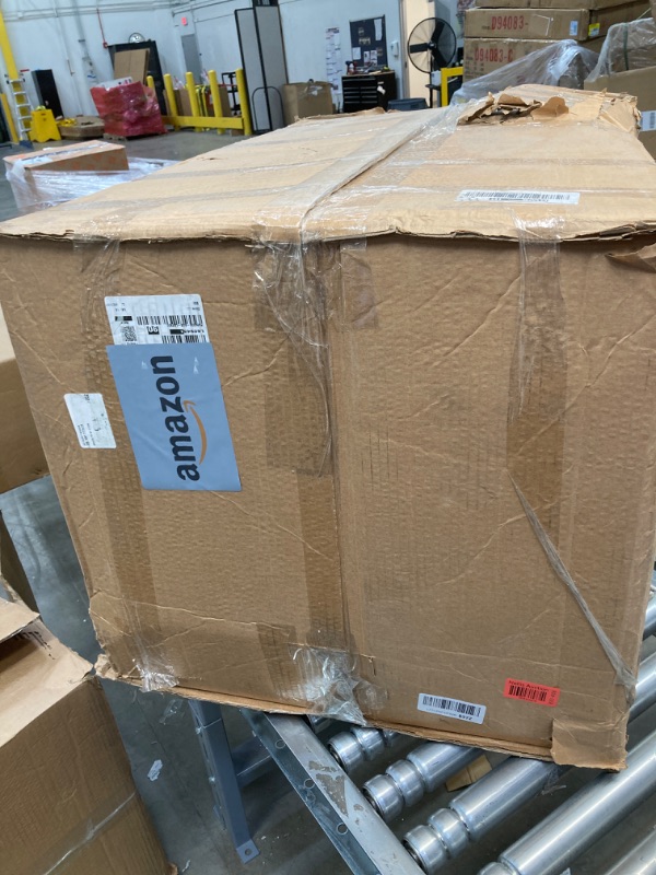 Photo 1 of TOTO Drake Transitional WASHLET+ Two-Piece Elongated 1.28 GPF Universal Height TORNADO FLUSH Toilet and S7A Contemporary Bidet Seat with Auto Flush, Cotton White - MW7864736CEFGA.10#01