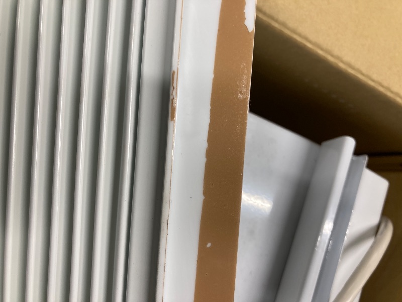 Photo 4 of ***PARTS ONLY***GE® 6,000 BTU Electronic Window Air Conditioner for Small Rooms up to 250 sq ft. ***(BOX RIPPED TORN, ITEM DIRTY.DUSTY, SOME PAINT TRANSFER,)*** 