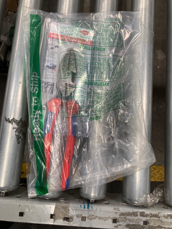 Photo 1 of ***HEAVILY USED, RUSTED*** Knipex 09 02 240 SBA 9.5-Inch Ultra-High Leverage Lineman's Pliers