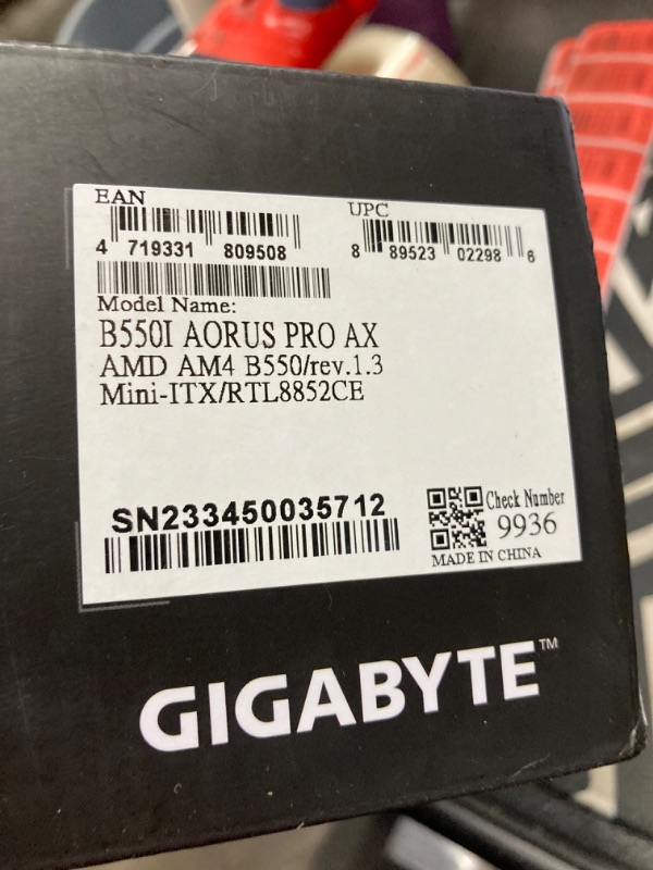 Photo 4 of ***PARTS ONLY***GIGABYTE B550I AORUS PRO AX (AM4 AMD/B550/Mini-Itx/Dual M.2/SATA 6Gb/s/USB 3.2 Gen 1/WiFi 6/2.5 GbE LAN/PCIe4.0/Realtek ALC1220-Vb/DisplayPort 1.4/2xHDMI 2.0B/RGB Fusion 2.0/DDR4/Gaming Motherboard)***INTEL***