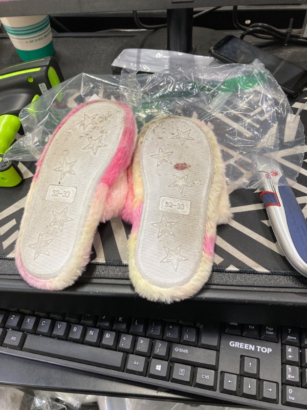 Photo 2 of 
Brand: techcity
techcity Boys Girls Fuzzy House Slippers Cute Comfy Faux Fur Slip On Fluffy Plush Open Toe Home Slides for Kids Indoor Outdoor Warm Shoessize 32-33