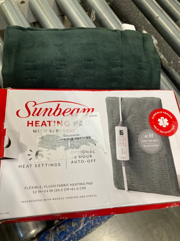 Photo 2 of ***USED****Sunbeam King Size Microplush Heating Pad - Green