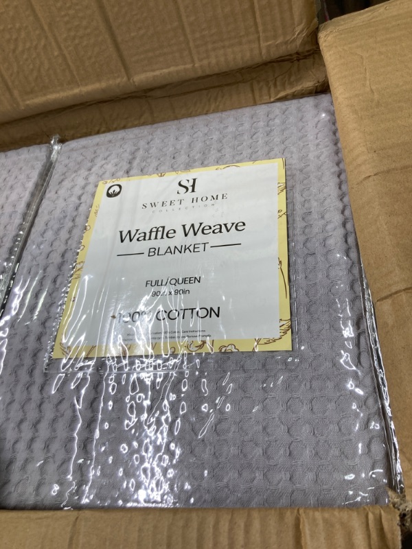 Photo 2 of ***2 BOXES***
Sweet Home Collection 100% Fine Cotton Blanket Luxurious Weave Stylish Design Soft and Comfortable All Season Warmth, Full/Queen, Waffle Weave Silver (Pack of 6)