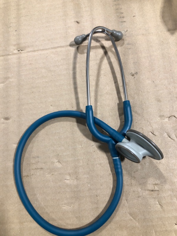 Photo 2 of 3M Littmann Lightweight II S.E. Stethoscope, 2452, 28" Caribbean Blue Tube