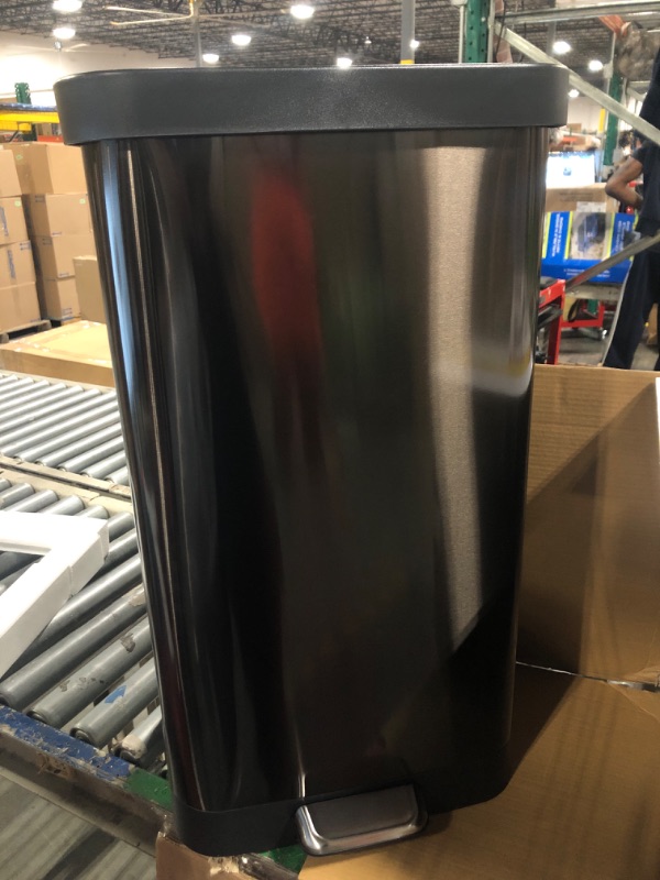 Photo 2 of ***CHECK SIDE DAMAGE IN REAL IMAGE***/***NO RETURN***
Glad 20 Gallon / 75.5 Liter Extra Capacity Stainless Steel Step Trash Can with CloroxTM Odor Protection