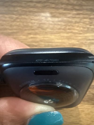 Photo 7 of **locked**Apple Watch SE (2nd Gen) [GPS + Cellular 44mm] Smartwatch with Midnight Aluminium Case with Midnight Sport Band M/L. Fitness and Sleep Trackers, Crash Detection, Heart Rate Monitor, Retina Display