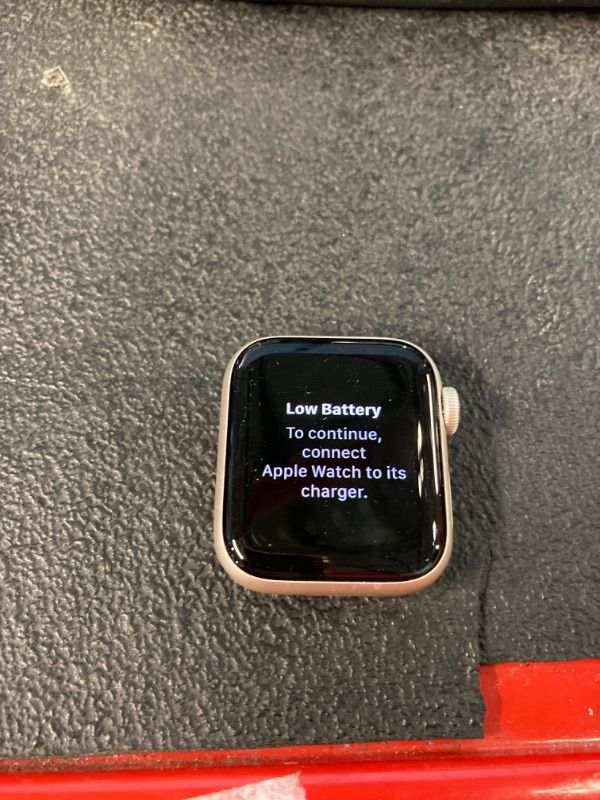 Photo 4 of ***Locked by previous owner, needs to be reset*** Apple Watch SE (2nd Gen) [GPS 40mm] Smartwatch with Starlight Aluminum Case with Starlight Sport Loop. Fitness & Sleep Tracker, Crash Detection, Heart Rate Monitor, Carbon Neutral Starlight Aluminum Case w