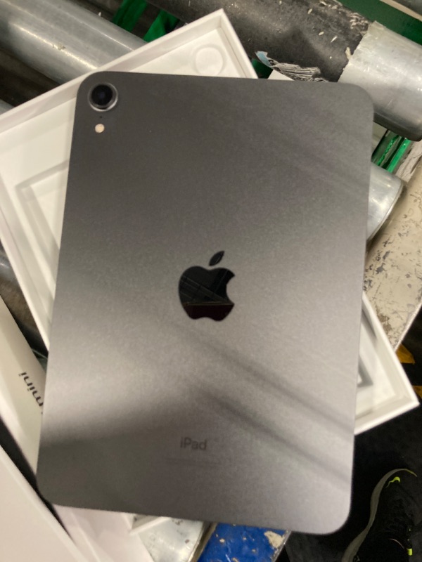 Photo 4 of Apple iPad Mini (6th Generation): with A15 Bionic chip, 8.3-inch Liquid Retina Display, 256GB, Wi-Fi 6, 12MP front/12MP Back Camera, Touch ID, All-Day Battery Life – Space Gray