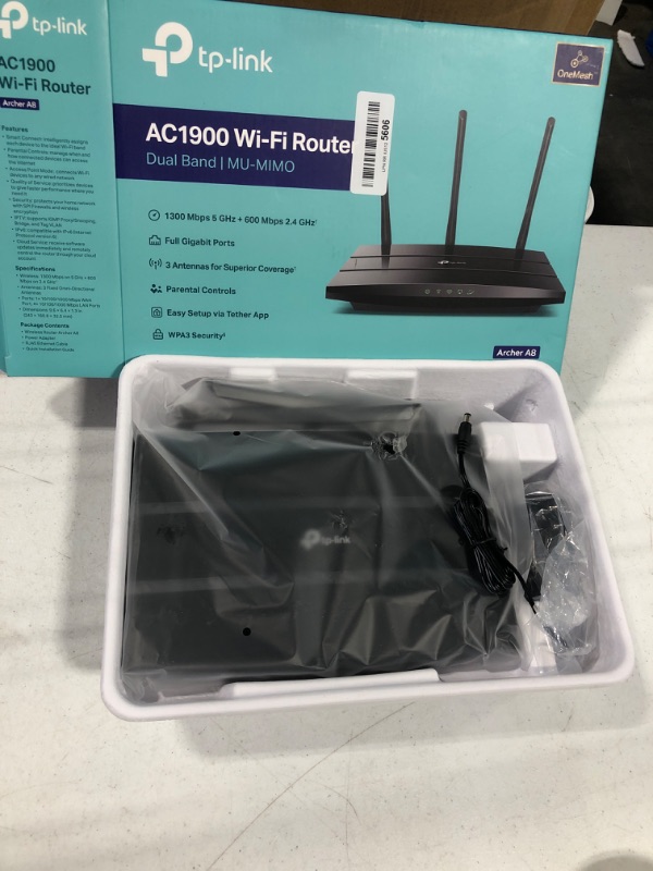 Photo 1 of TP-Link Archer A8 AC1900 MU-MIMO Wi-Fi Router