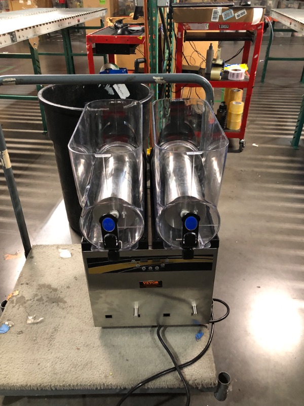 Photo 10 of ***USED - MISSING PARTS - SEE COMMENTS***
VEVOR Commercial Slushy Machine, 15Lx2 Tank Margarita Maker, 1000W Stainless Steel Smoothie Frozen Drink Maker for Supermarkets Cafés Restaurants Bars Home Use