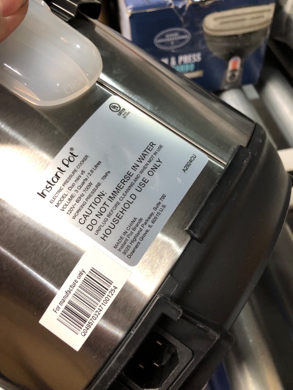 Photo 4 of ***USED - DIRTY - LIKELY MISSING PARTS - UNABLE TO TEST***
Instant Pot Duo 3 qt Pressure Cooker | Cub Grocery