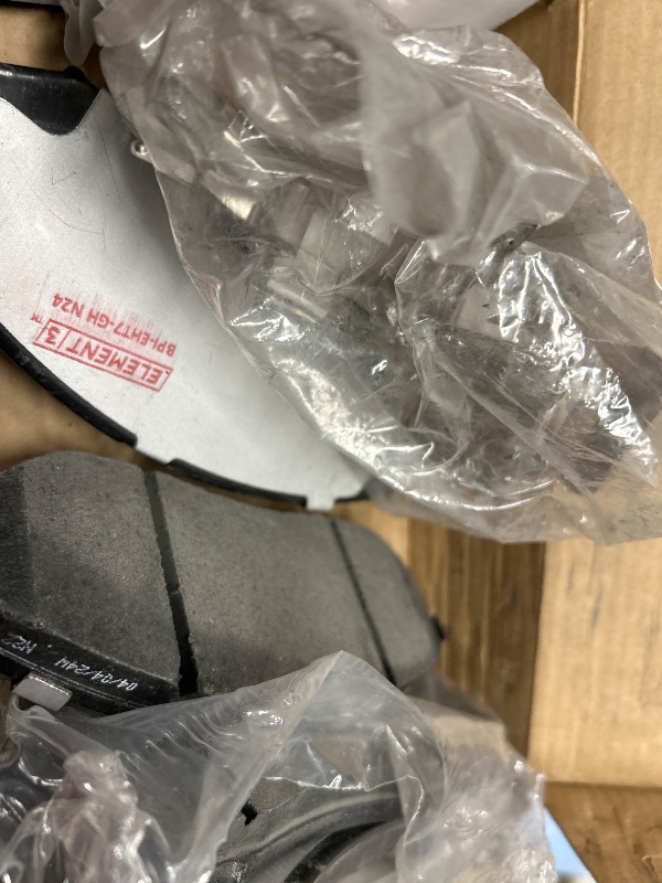 Photo 1 of **open but appear new
Raybestos Premium Raybestos Element3 EHT™ Replacement Front Brake Pad Set for Select Infiniti EX35/EX37/G25/G37/M35/M37/M45/M56/Q45/QX50 and Nissan 370Z/Murano Model Years (EHT888H)