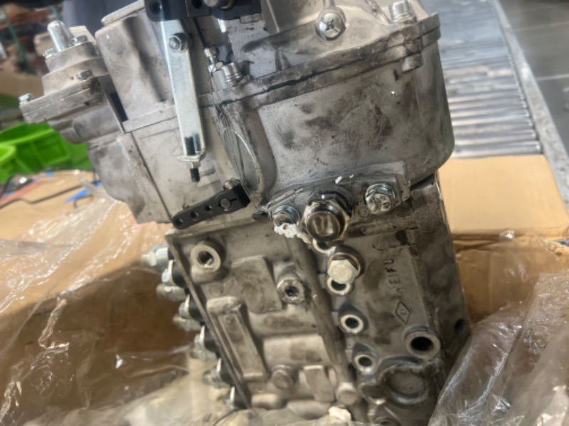 Photo 4 of ***HEAVILY USED AND DIRTY - MISSING PARTS - UNABLE TO VERIFY FUNCTIONALITY - SEE PICTURES***
Fuel Injection Pump 3966597 for Cummins Engine 6BT 6CT ISC8.3, 03TB168-0101-3