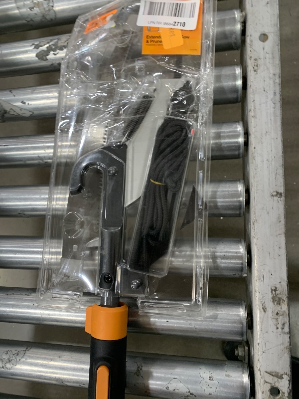 Photo 3 of ***(FOR PARTS ONLY/ NON FUNCTIONAL/ NO RETURNS OR REFUNDS) ***
Fiskars 12 ft. Steel Curved Extendable Tree Pruner