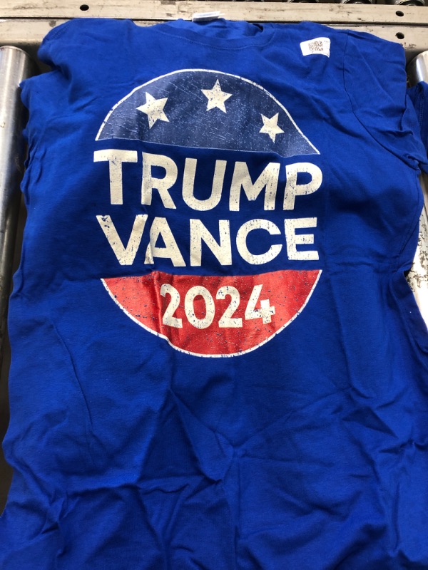 Photo 1 of ***PHOTO USED AS REFERENCE***Trump 2024 Button Election for Republicans Trump Vance 2024 T-Shirt blue
