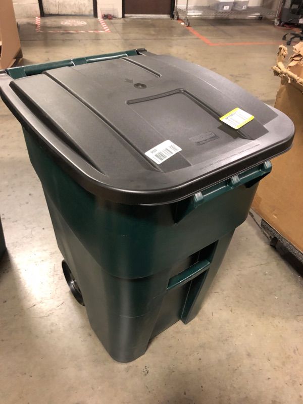 Photo 3 of Rubbermaid 50 Gal Square Green Trash Can 1829411