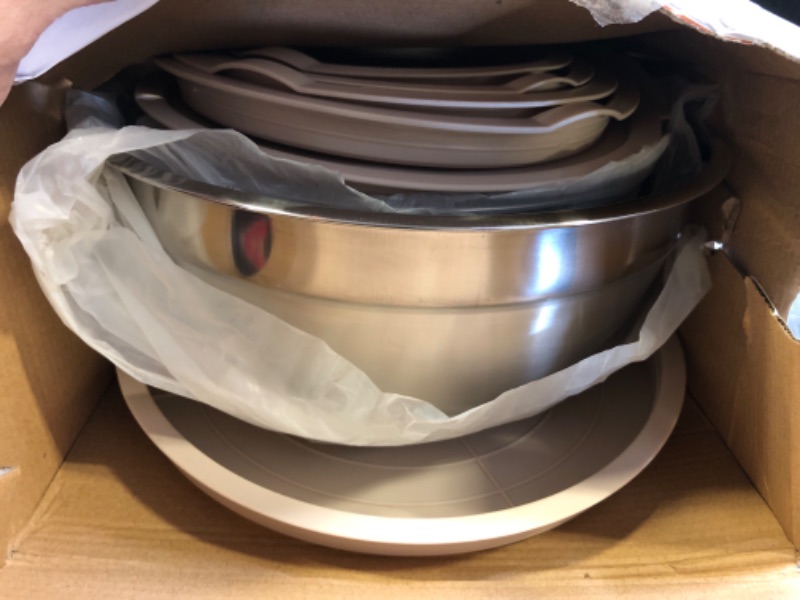 Photo 3 of 6 piece Mixing Bowls with Lids Set
