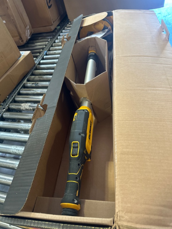 Photo 2 of DEWALT 20V MAX Cordless Drywall Sander, Tool Only (DCE800B)