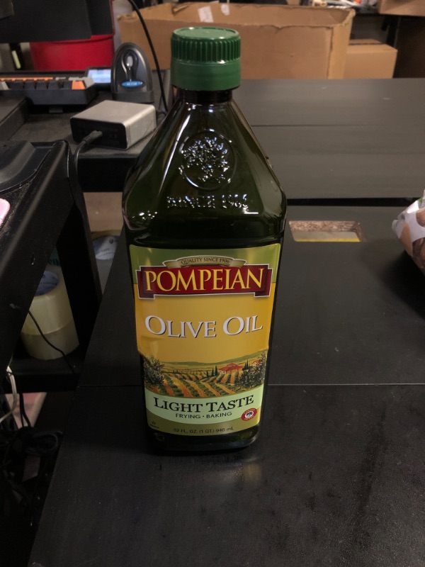 Photo 2 of Pompeian Light Taste Olive Oil, Subtle Flavor, Perfect for Frying & Baking, Naturally Gluten Free, Non-Allergenic, Non-GMO, 32 FL. OZ. EXP 6/2026